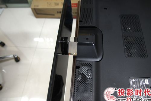 TCL 46P7200電視 底座安裝