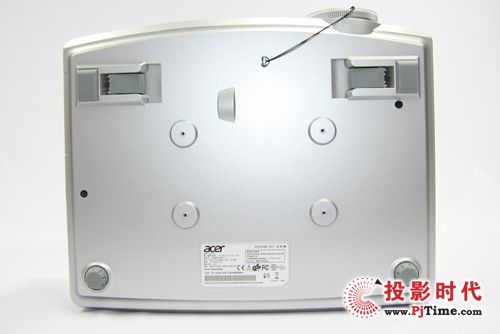 宏碁H9500BD機身底部