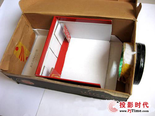 鏡頭孔打好了以后就要做調焦距的拉條