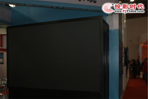 北光光電黑柵光學(xué)演播室顯示系統(tǒng)亮相CCBN 2012