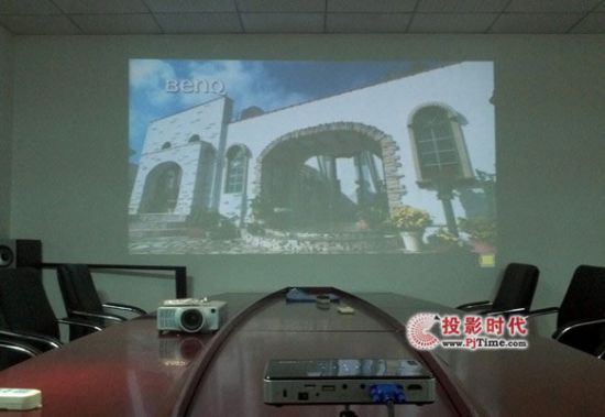 手持機LED微型投影機酷樂視X2