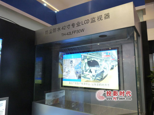 松下強(qiáng)勢(shì)參展2012上海數(shù)字標(biāo)牌展
