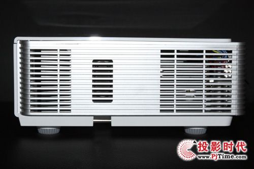 宏碁K520側面