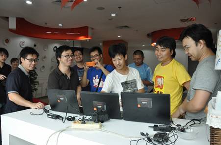 C:\Users\jiht\Desktop\瞬間改變大不同 三星SSD升級老貨筆記本\圖片\1.jpg