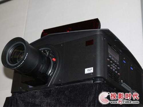 科視投影機