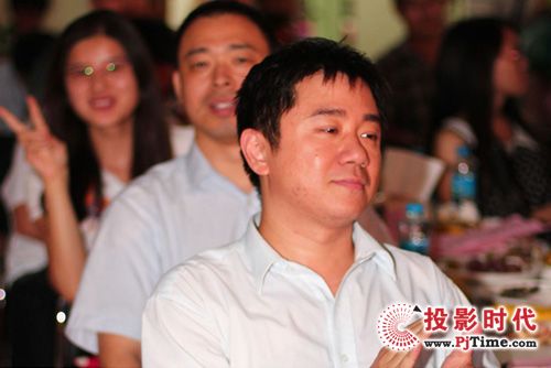 晚會歡聲笑語不斷