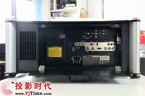 runco 3d家用投影機X-200i鏡頭特寫