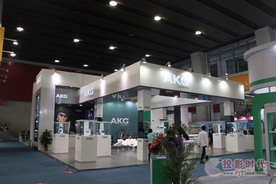 AKG 2013ЇV݇HI(y)푟չ