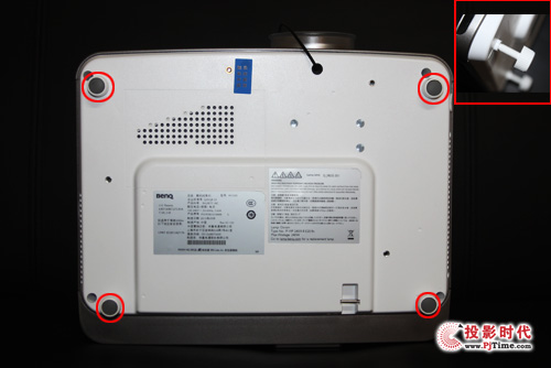明基W1500底部