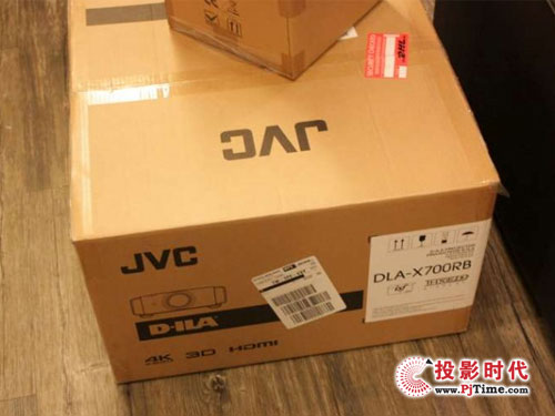 高端大氣上檔次 JVC 4K家用投影機外觀賞析