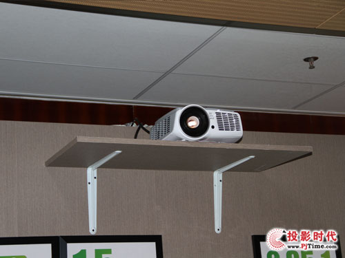 CIT2014：麗訊超短焦家用投影機(jī)受關(guān)注