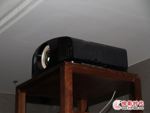 索尼4K家用投影機 CIT2014艷壓群芳