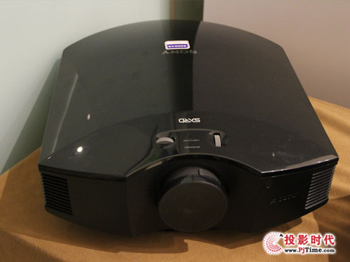 索尼4K家用投影機 CIT2014艷壓群芳