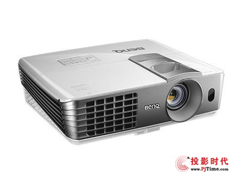 看屏攝選家用投影機——明基W1070