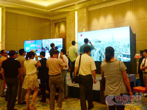 2D/3D混合顯示系統
