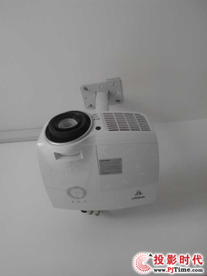 Vivitek（麗訊）H1180HD吊裝近景圖