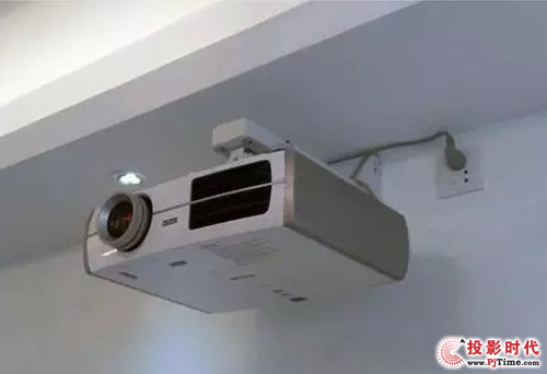 【裝修指南】吊裝客廳家庭影院投影機方案大集合