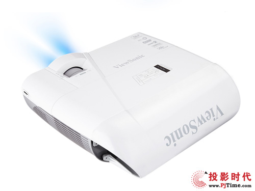 (yu)ͶӰC(j)y1080PC(j)Ninfocomm 2015չ