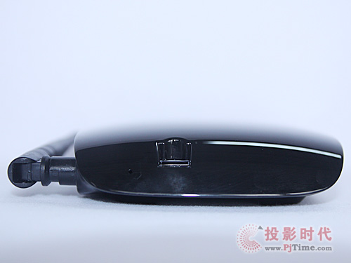 云網行R13/S智能盒子側面