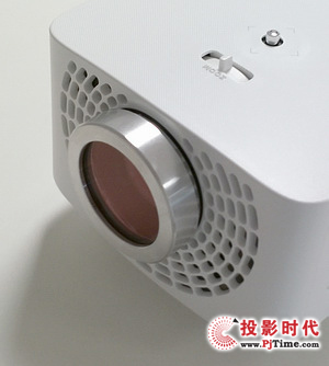 國(guó)內(nèi)變得邊緣化 LG新LED投影機(jī)加入SmartTV功能 