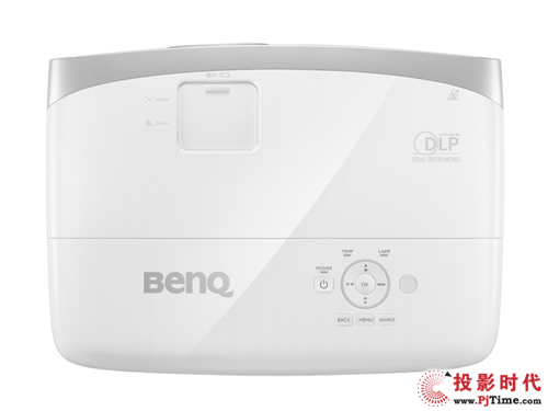 客廳影音新銳 明基W1110專業家用投影機解析