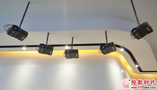 參與貴安數字文化生活館展示的Vivitek(麗訊)DW6030工程投影機