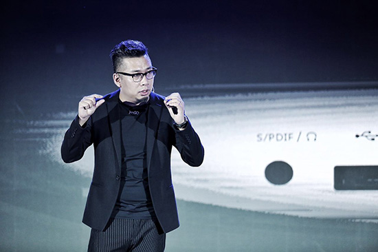 堅果胡震宇：做下一代電視技術的推動者——采訪了堅果智能影院董事長胡震宇先生、CEO陳興博