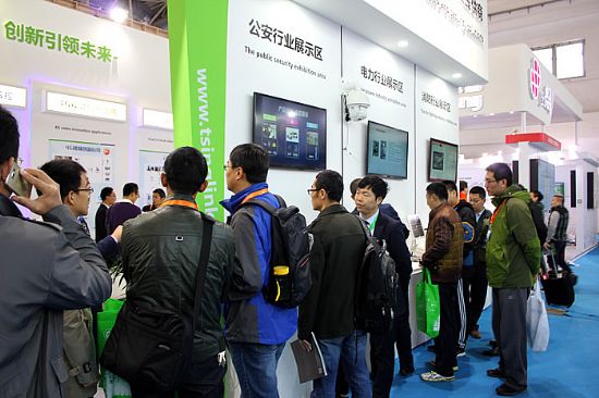清新互聯(lián)4G智能視頻、4G執(zhí)法取證、4G應(yīng)急指揮、4G聯(lián)網(wǎng)視頻等系統(tǒng)閃耀2016北京安博會
