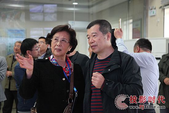 上海三思小間距高清LED監(jiān)控屏助力智慧交通