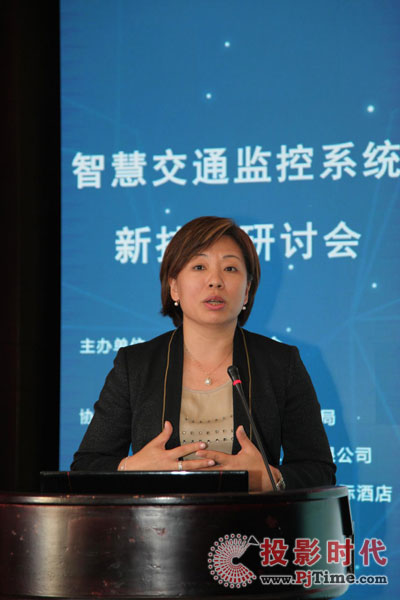 上海三思小間距高清LED監(jiān)控屏助力智慧交通