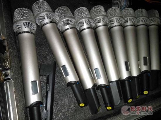 L-AcousticsDiGiCoˇg(sh)(ji)o