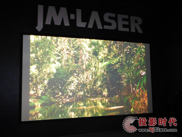 傳統(tǒng)燈泡機(jī)采用晉煤激光RGB三原色純激光光源升級(jí)改造后的效果演示