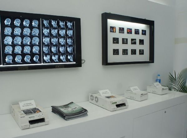 索尼4K術野攝像機及醫療熱敏打印機新品發布