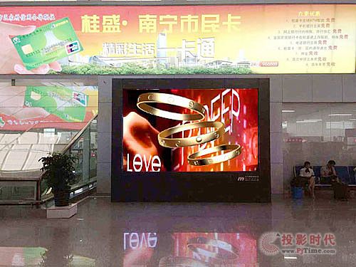 天馬輝裸眼3D LED顯示屏打造立體南寧東站