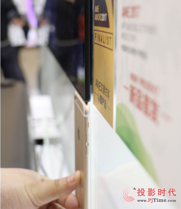 LG OLED W7天空之鏡™壁紙電視