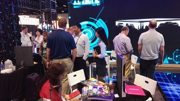 2017 INFOCOMMֵcLED@ʾ@ʾLR-PLUS