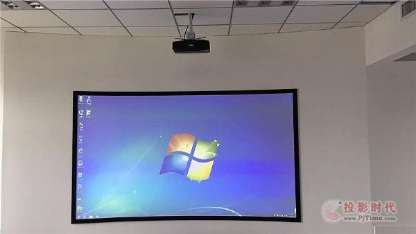 棄液晶 選激光 DM907讓速度更激情！