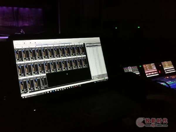 Shure ULX-D數字無線系統文藝匯演《守望相助》