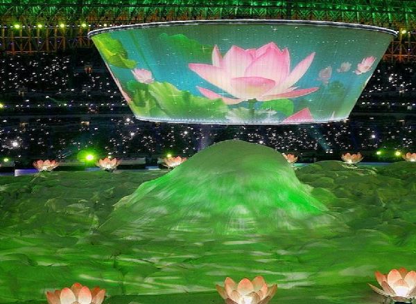 天津奧體的海市蜃樓：3D全息投影的盛宴