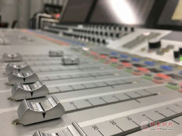 Calrec Summaȫ\(yn)(hu)4K + ȫ