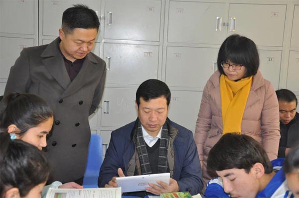 輕盈且高效——明基智慧教育正式落地山東濟南長清第一中學新疆班