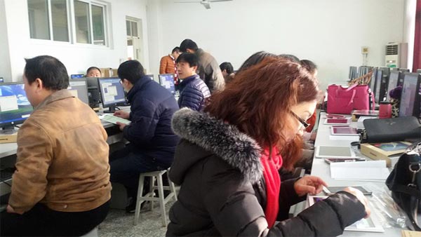 輕盈且高效——明基智慧教育正式落地山東濟南長清第一中學新疆班