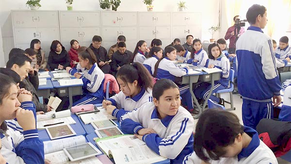 輕盈且高效——明基智慧教育正式落地山東濟南長清第一中學新疆班