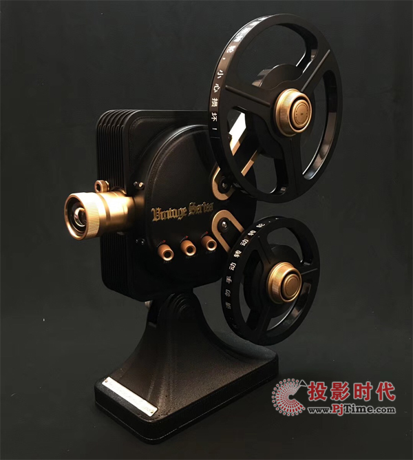 雙十一就購它了，堅果1895電影機價格直降3000元