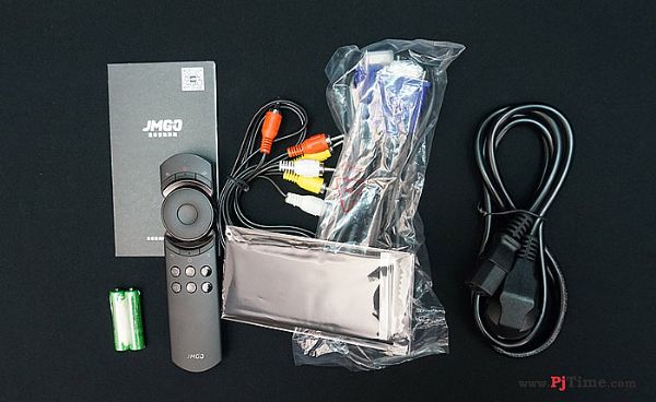 堅果A6：外觀、遙控器及配件