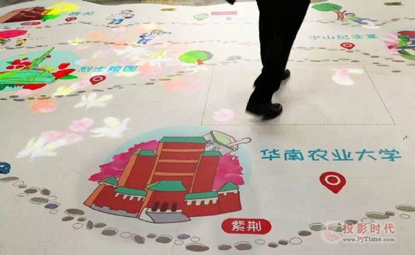 同洲互動投影“步步生花”為APM線廣州塔站換新裝