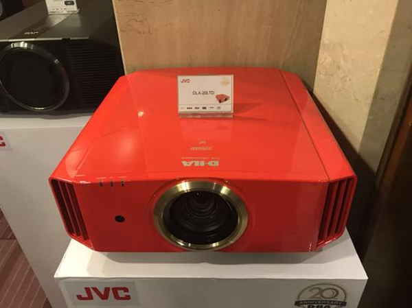 JVC舉行20周年紀(jì)念會(huì)，2018年全陣容4K投影機(jī)面世