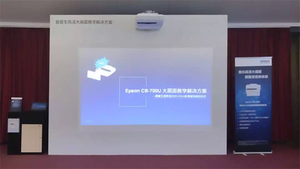 ͶӰCѲչu