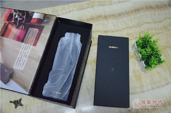 海美迪視聽機器人 智慧家庭必備的黑科技