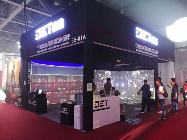 DET德浩參加2018廣州Getshow展，進一步深耕舞美市場
